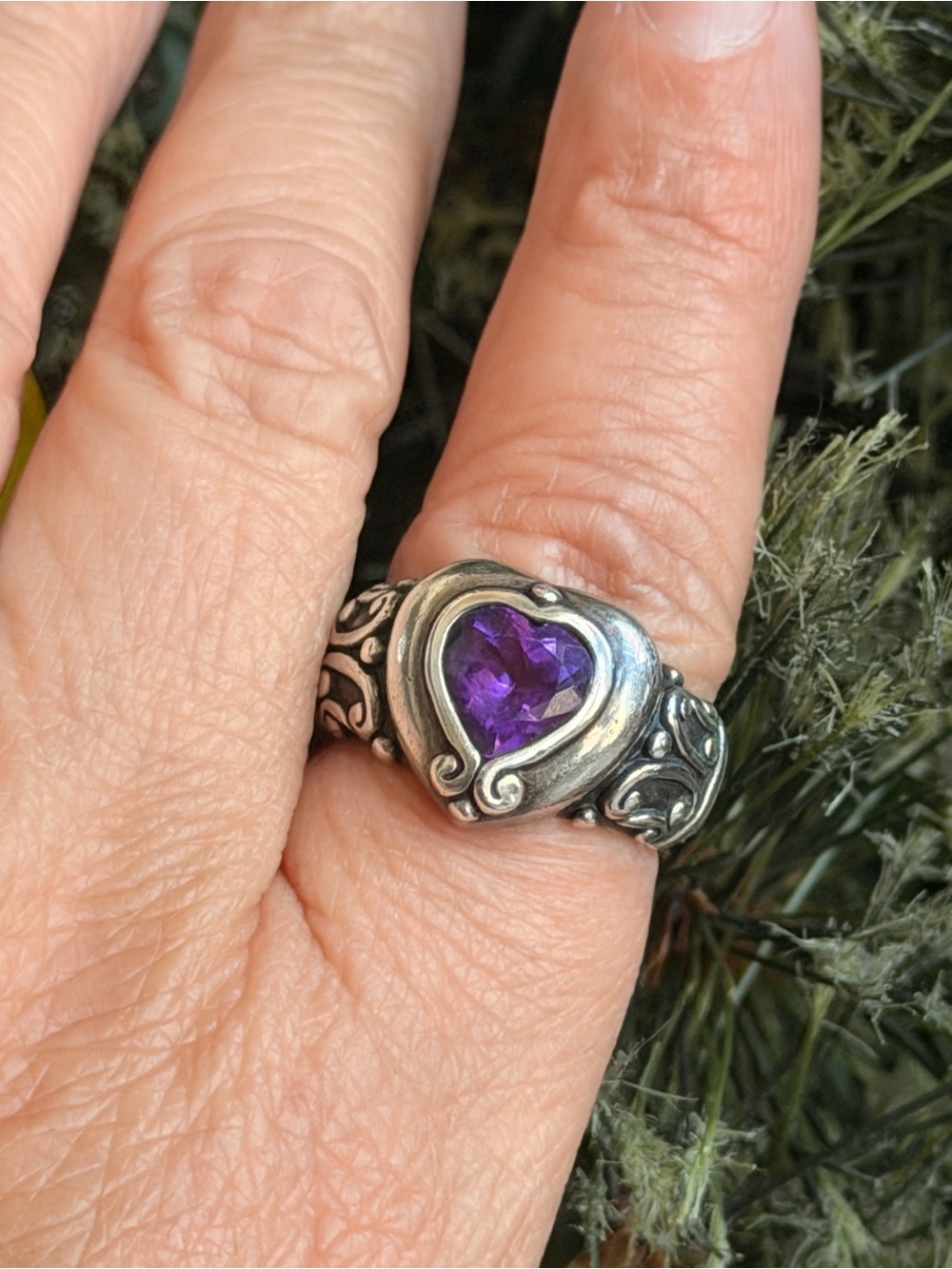 Vintage Brighton Heart-Shaped amethyst Stone Sterling Silver Ring